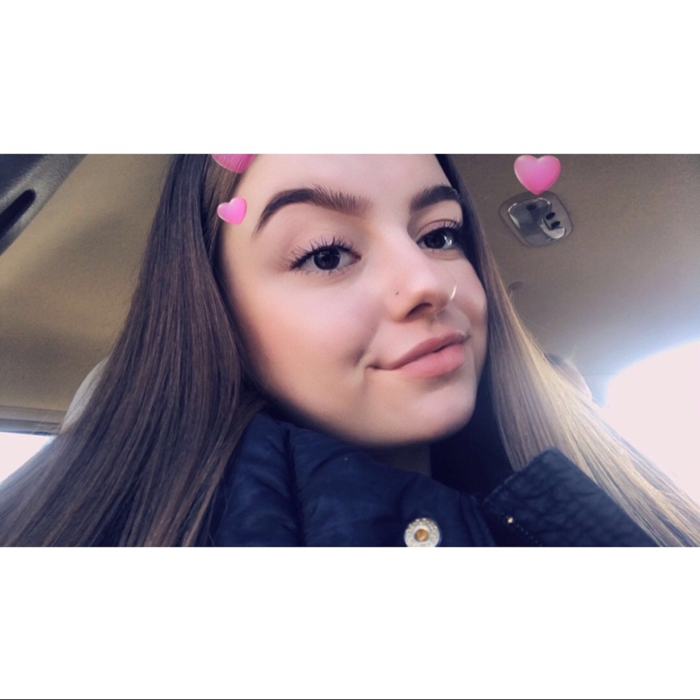 Meet your Posher, Macey